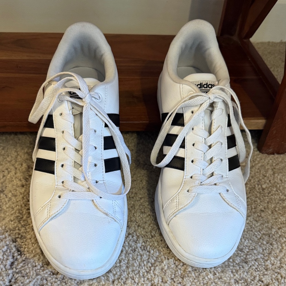Adidas Women’s Coudfoans with Black Stripes